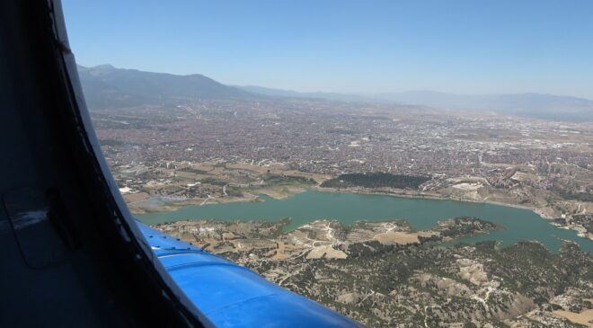 AREFE GÜNÜ TRAFİK YOĞUNLUĞU HAVADAN DENETLENDİ