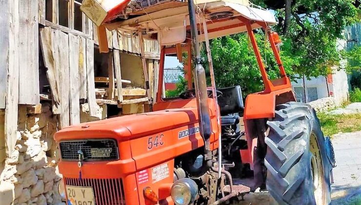 DOMUZ BEKLEMEK İÇİN TRAKTÖR KABİNİNE RANZA YAPTI