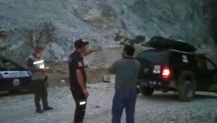 Kanyonda mahsur kalan 2 kişi için çalışma başlatıldı