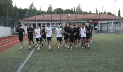 GENÇ HOROZLAR YENİ SEZON HAZIRLIKLARINA BAŞLADI