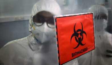 AFRİKA DIŞINDA MAYMUN ÇİÇEĞİNDEN İLK ÖLÜM