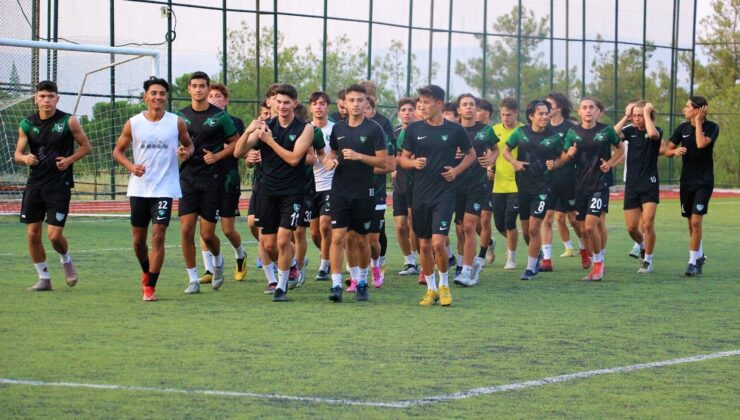 GENÇ HOROZLAR LİGE İDDİALI HAZIRLANIYOR