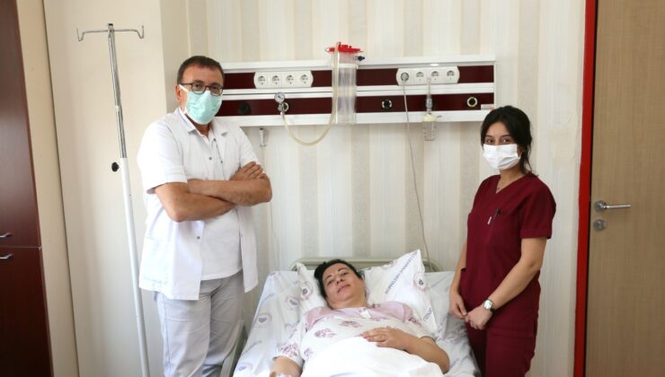 42 Yaşında İlk Gebeliğinde Üçüz Bebek Dünyaya Getirdi