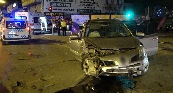 KIRMIZI IŞIKTA GEÇEN ALKOLLÜ SÜRÜCÜ DEHŞET SAÇTI: 1 ÖLÜ, 4 YARALI