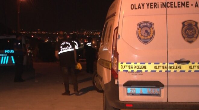 AMCAOĞULLARIN KAVGASINDA KAN AKTI; 3 YARALI