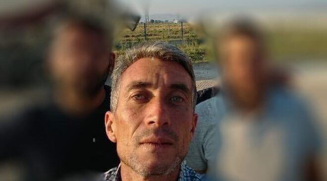 Üç aracın karıştığı zincirleme kazada mikser sürücüsü hayatını kaybetti