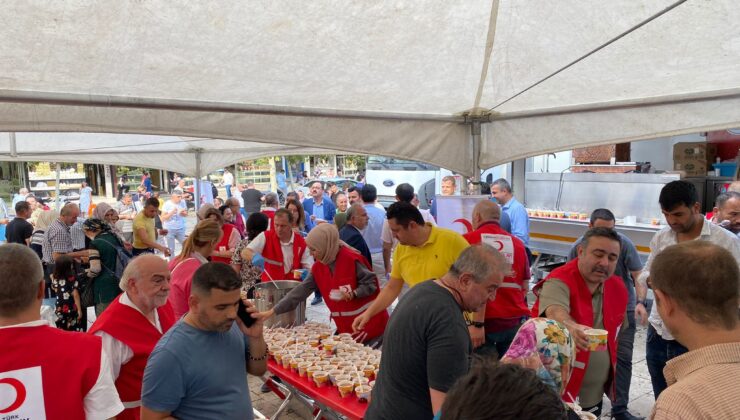 KIZILAY’DAN BAYRAMYERİ’NDE AŞURE HAYRI