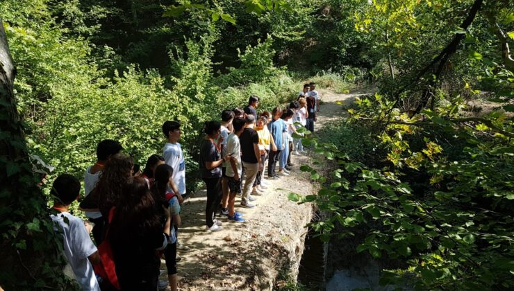 LİSELİLER ÇAL’IN GÜZELLİKLERİNİ YERİNDE GÖRDÜ