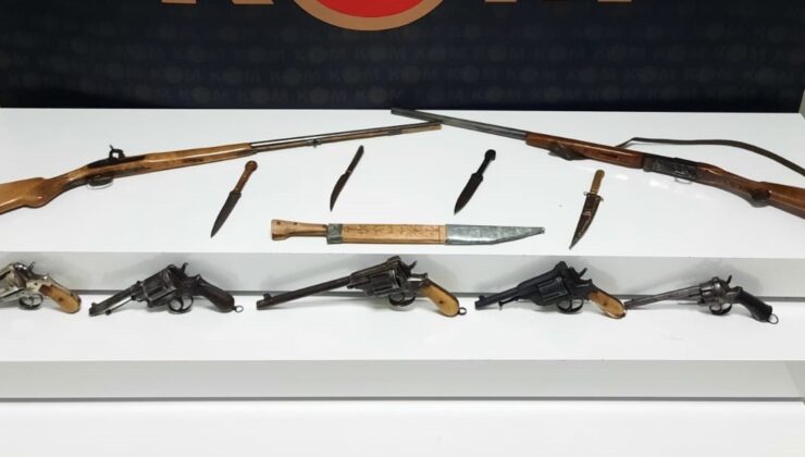 ANTİKA SİLAHLARI SATAMADAN YAKALANDI