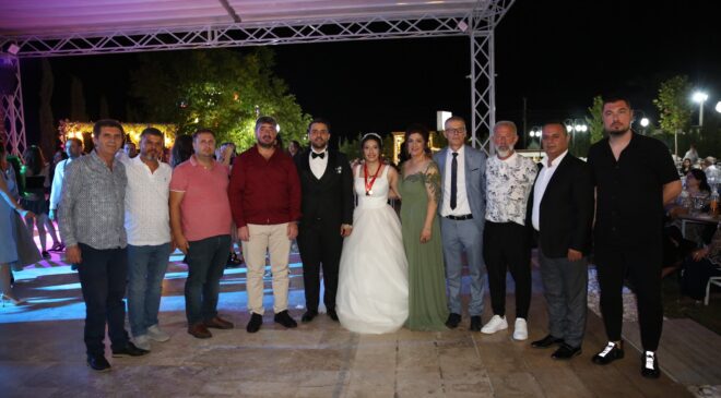 VAROL AİLESİ’NİN MUTLU GÜNÜ