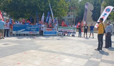 ÖĞRETMENLERDEN ‘BİZ UNVAN İSTEMİYORUZ’ EYLEMİ