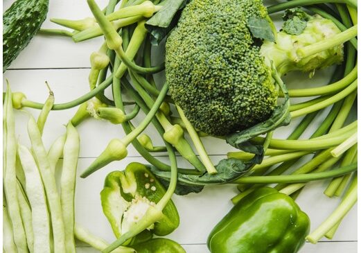 YAZIN SAĞLIK DEPOSU 5 SÜPER YEŞİL BESİN !