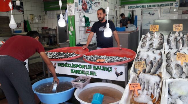 MALİYETLER BALIK FİYATLARINI VURDU