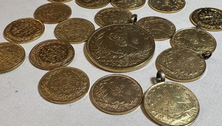 YENİ BASIM REŞAT ALTINLARA İLGİ ARTIYOR