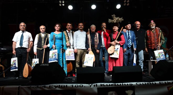 100’ÜNCÜ YIL ETKİNLİKLERİNDE FİNAL COŞKUSU YAŞANDI 
