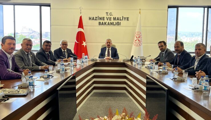 SORUNLARI BAKAN YARDIMCISINA İLETTİLER