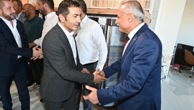 LAVİNYA PERDE KAPILARINI AÇTI