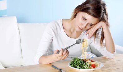 YEME BOZUKLUĞU ASOSYALLEŞTİRİYOR