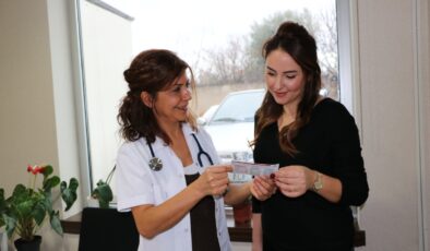 DÜNYANIN DÖRT BİR YANINDAN GELEN HASTALARI TEDAVİ EDİYORLAR