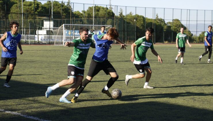 GENÇ HOROZLAR LİGE HAZIR