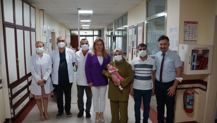 Anne karnında verilen kanla hayata tutundu