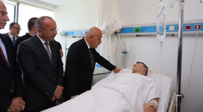 BAKAN KİRİŞÇİ YARALILARI ZİYARET ETTİ