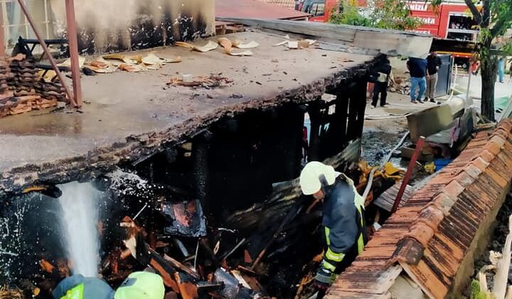 DEPO YANGINDA KULLANILAMAZ HALE GELDİ