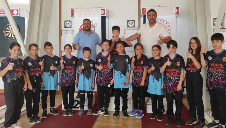 DENİZLİLİ DARTÇILAR DERECEYİ KAPTIRMADI