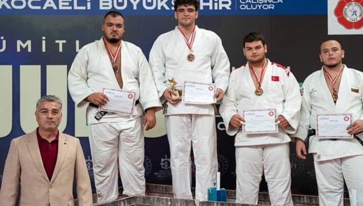 DENİZLİ’Yİ GURURLANDIRDILAR