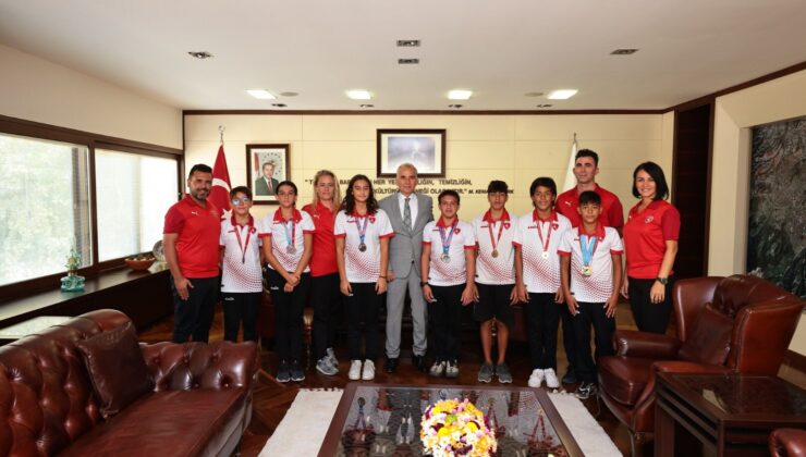 ŞAMPİYONLARDAN BAŞKAN ZOLAN’A ZİYARET