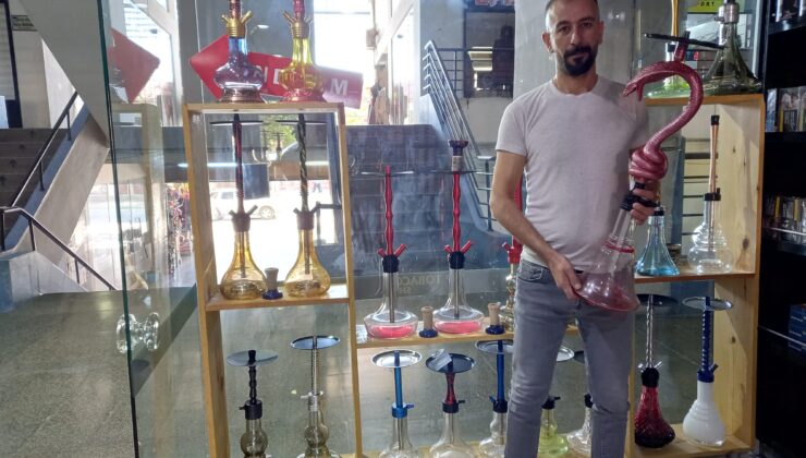 NARGİLELER DEKOR OLARAK KULLANILIYOR