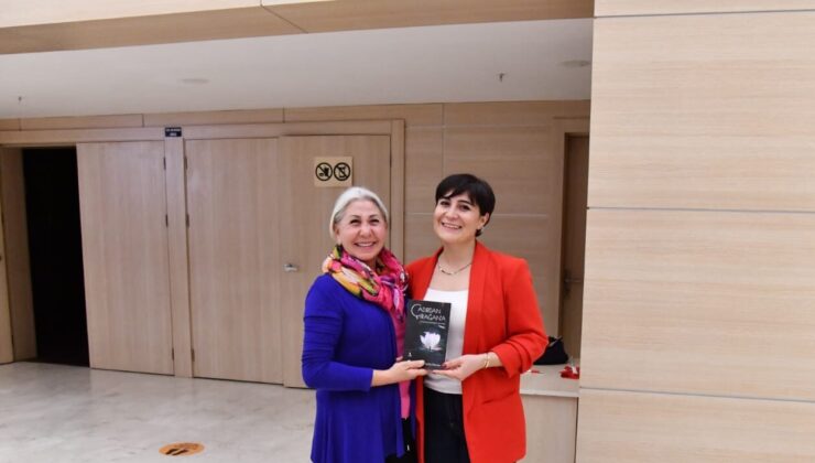 YAZAR NEZİHA KESMEZ DENİZLİ OKUYUCULARIYLA BİR ARAYA GELDİ