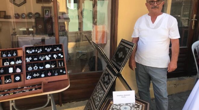 ‘SEDEF KAKMA’ SANATINI YAŞATIYOR