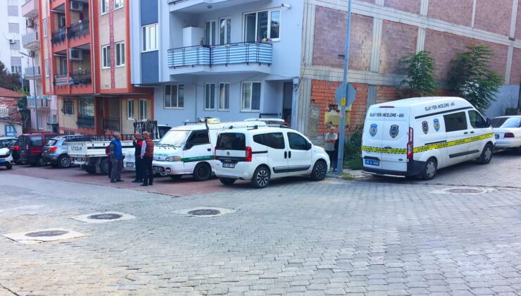 Geceyi beraber geçirdiği arkadaşları sabah saatlerinde cansız bedeniyle karşılaştı