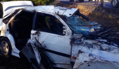 KONTROLDEN ÇIKAN ARAÇ HURDAYA DÖNDÜ