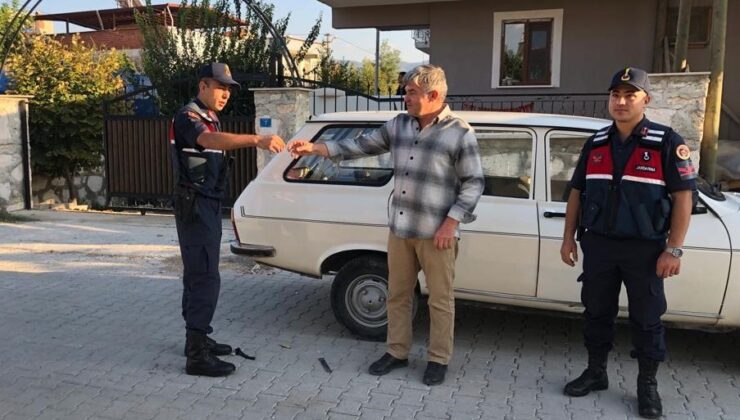 ÇALDIKLARI ARAÇ İÇİN PLAKA ÇALDILAR