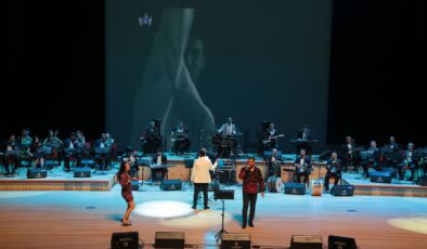 Türk müziğinin efsane şarkıları öğrenciler için söylenecek