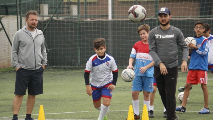 DENİZLİ MİLLİ TAKIMLARA SPORCU YETİŞTİRİYOR