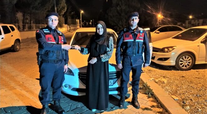 ÇALINAN OTOMOBİL VE BİLGİSAYARLAR TARLADA BULUNDU