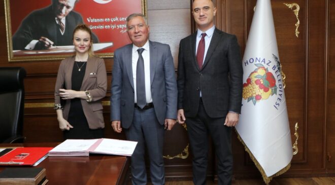 HONAZ BELEDİYESİ ÇALIŞANLARINA PROMOSYON MORALİ