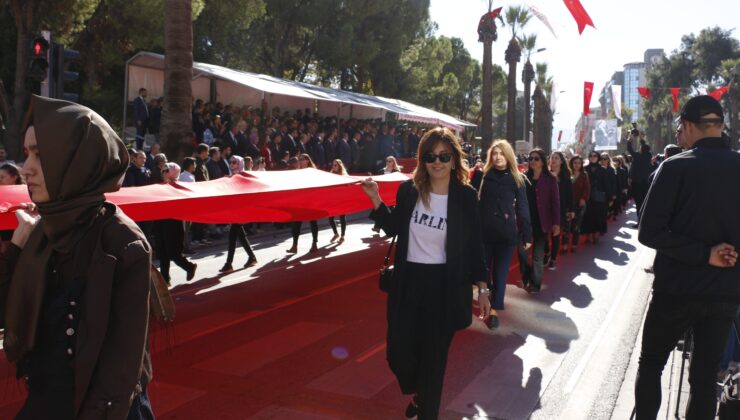 Cumhuriyet coşkusu tüm Denizli’yi sardı