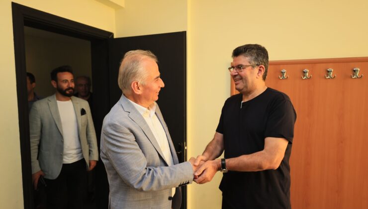 YAZARLARDAN KİTAP FUARI’NA TAM NOT