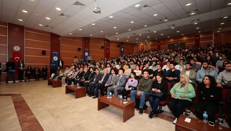 BAŞKAN OSMAN ZOLAN, PAÜ’LÜ GENÇLERLE BİR ARAYA GELDİ 