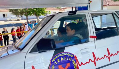 MİNİKLERE EMNİYET KEMERİ EĞİTİMİ