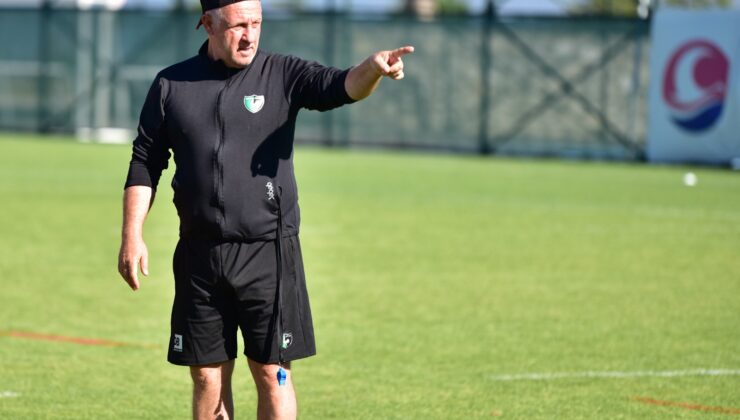 “FUTBOLCULARIMI YÜREKTEN KUTLUYORUM”