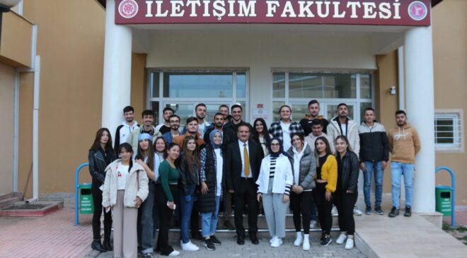 TSYD GENEL MERKEZ ŞUBELER SORUMLUSU KEMAL ÇAĞLAYAN GENÇ GAZETECİLERLE BİR ARAYA GELDİ