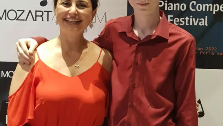 <strong>GENÇ YETENEK PİYANİST ÖZGÜR TANER</strong>