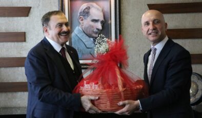 ESKİ BAKAN EROĞLU’NDAN ÖZBAŞ’A ÖVGÜ