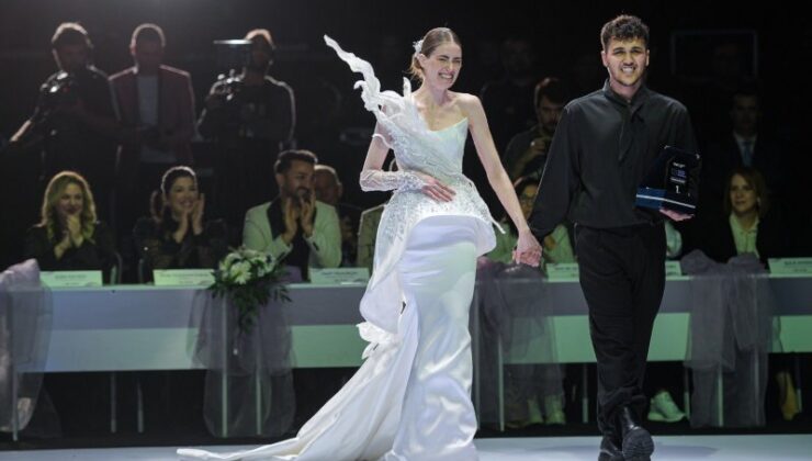 GELİNLİK TASARIM YARIŞMASINDA BİRİNCİ OLDU