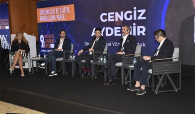 GİRİŞİMCİLİK VE DİJİTAL MARKALAŞMA PANELİ